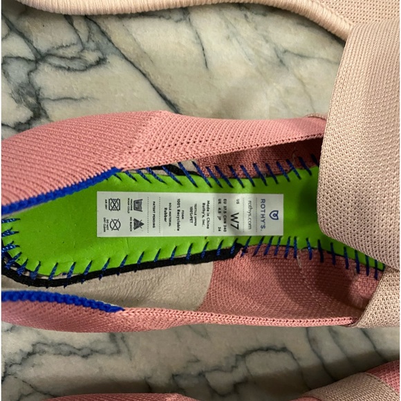 RETIRED Rothy’s Rosebud Mary Jane’s - Picture 4 of 6